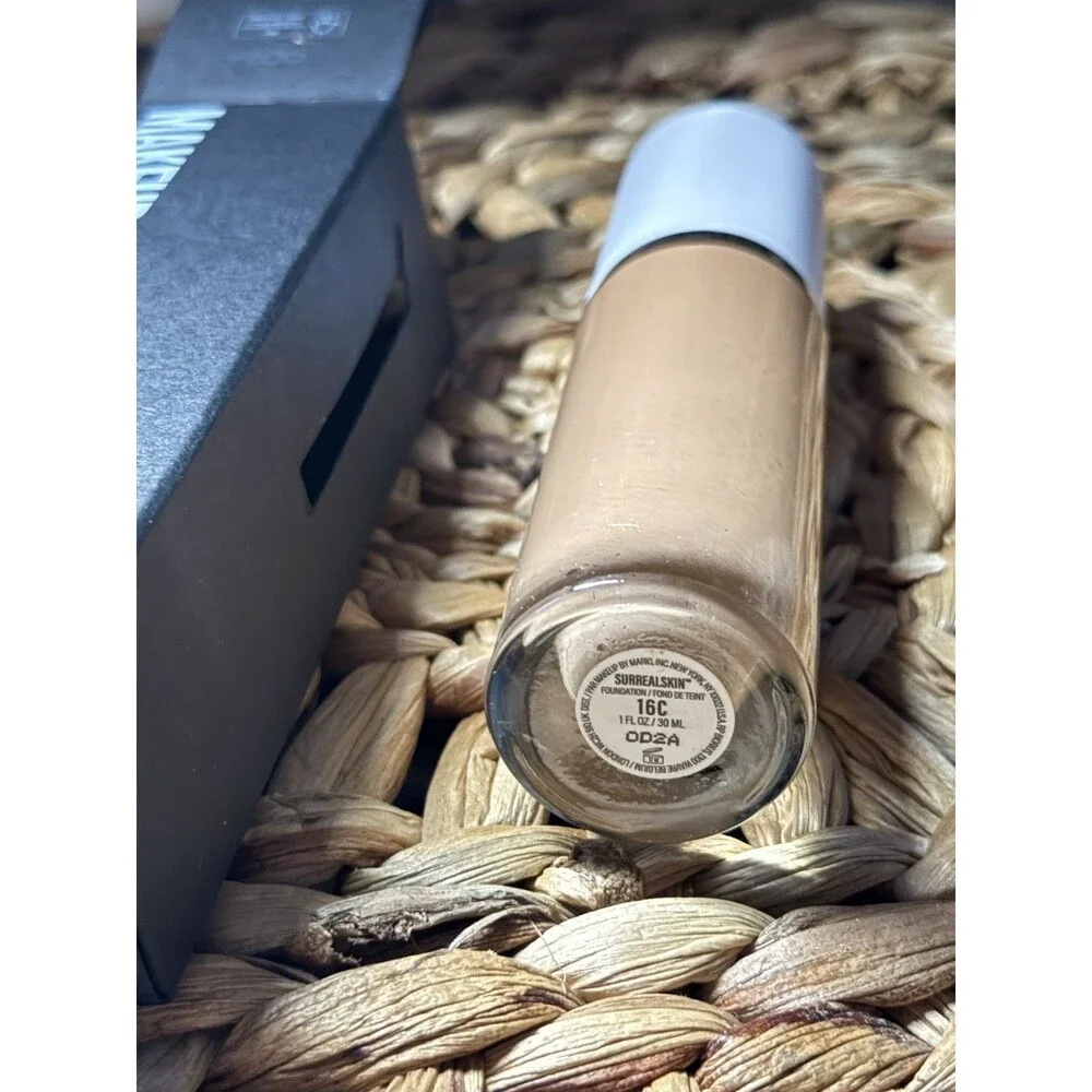 Makeup By Mario ~ Surrealskin Liquid Foundation ~ 16C Full size BNIB.
